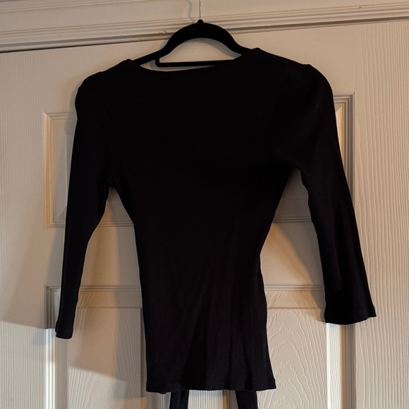 Express Dark Ribbed Top - Picture 4 of 4